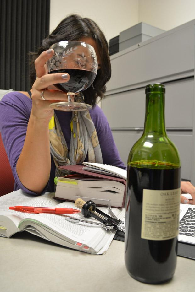 Some students consider drinking alcohol while studying to be helpful in retaining information. However, academics and alcohol do not mix. Photo credit: John Saringo-Rodriguez / Photo Editor