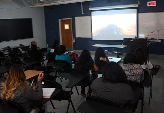 CAUSA members had a film screening on Oct. 16 at CSUN campus as a way to bring awareness of social injustices. The film discussed the landfills that are close to Guatemala City and how toxic they have become. Photo Credit: Rasta Ghafouri/ The Sundial