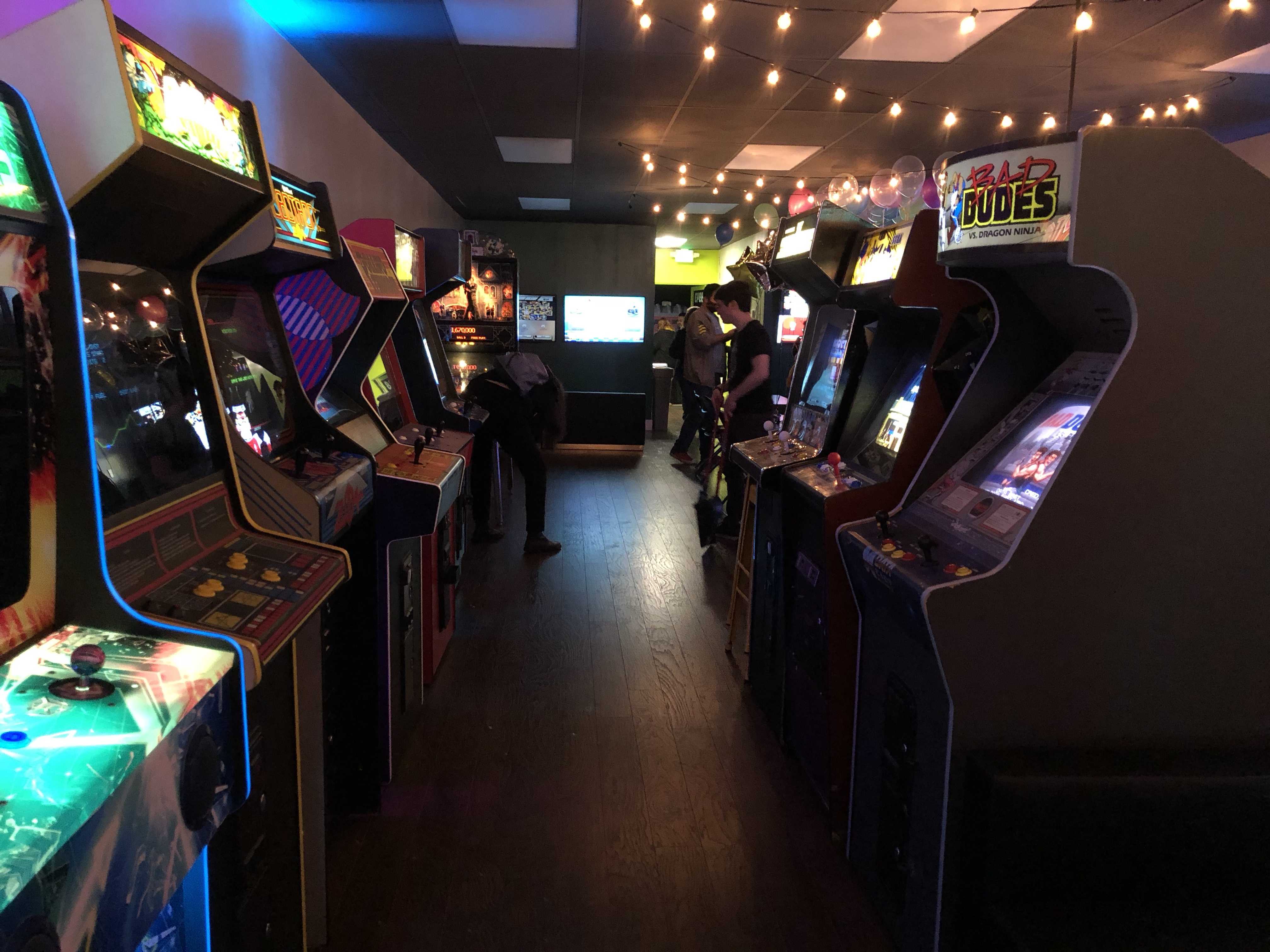 Arcade’s grand opening takes Northridge back to the past | The Sundial