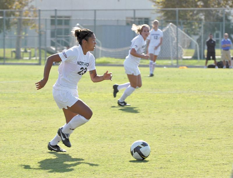 Jasmine Pratt and the Matadors, seen in a game against UC Santa Barbara on Oct. 4, defeated UC Davis 1-0 last Sunday afternoon at Aggie Soccer Field.