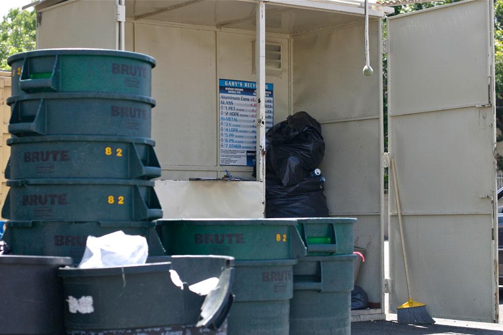 Garys Recycling Center in Northridge will pay cash for all recyclable CRV beverage containers consisting of plastic, aluminum or glass. Customers may drive up and park near the waste bins to receive assistance in unloading their recyclables. Photo credit: Trisha Sprouse / Daily Sundial