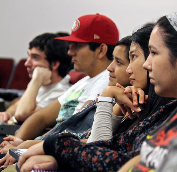 CSUN students listen intently to Angelica McDaniel, the senior vice president of Daytime CBS Entertainment. "Insights into the Making of a Really Great Career" was held at Nordhoff Hall on Thursday. Photo credit: Lucas Esposito / Daily Sundial