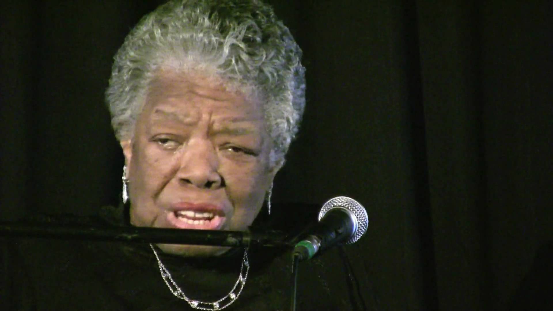 Updated: Dr. Maya Angelou delivers message of hope, inspriation – Daily ...