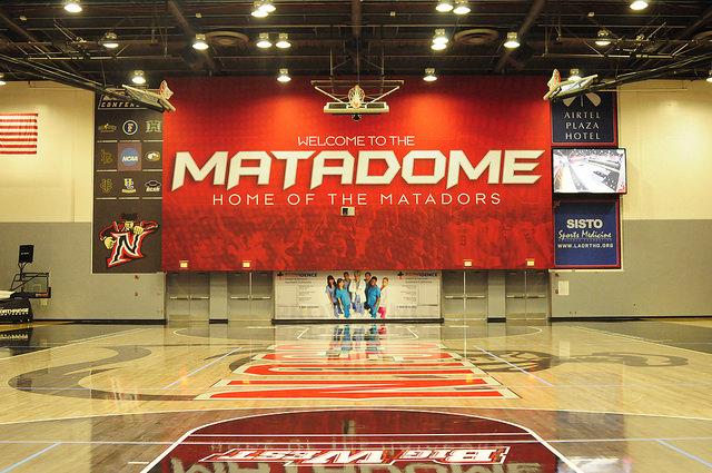 Through+the+first+half+of+the+season%2C+the+Matadors+will+rely+on+experience+to+defend+a+new+Matadome+floor%2C+and+they+will+take+their+games+on+the+road+against+tough+non-conference+opponents.+File+Photo%2F+The+Sundial