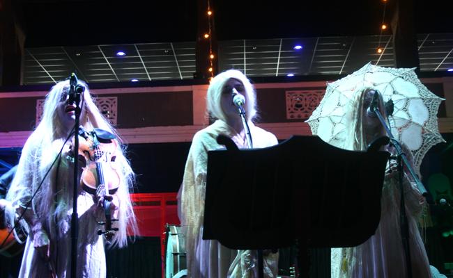 The Haden Triplets performed a haunted set lullabying during the Supreme Festival on Oct. 25 at the Shrine Expo Hall and Grounds. Photo Credit: Rasta Ghafouri/The Sundial