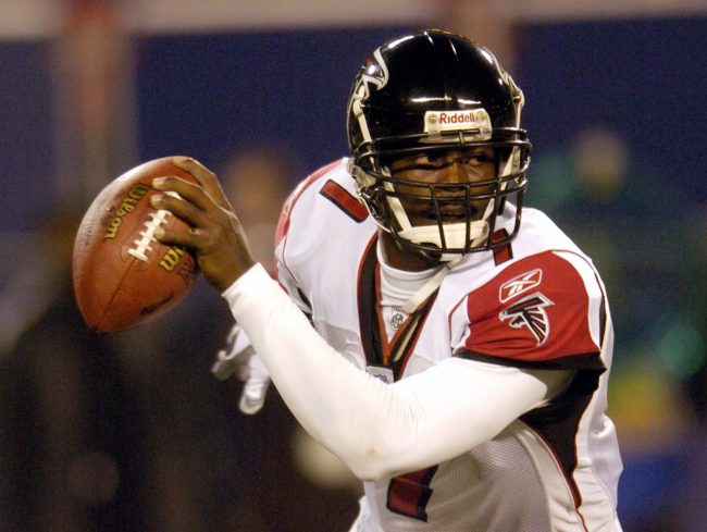 A young Vick carried the Atlanta Falcons. Photo courtesy of Tribune News Services.
