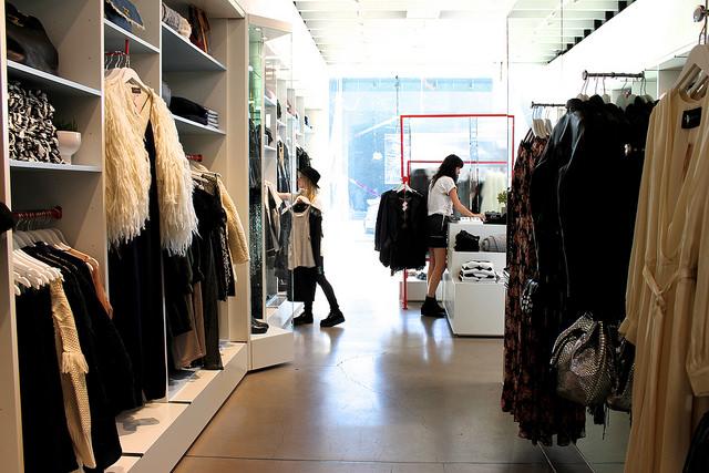 Popular retail outlet Nasty Gal, opens first store location on Melrose ...