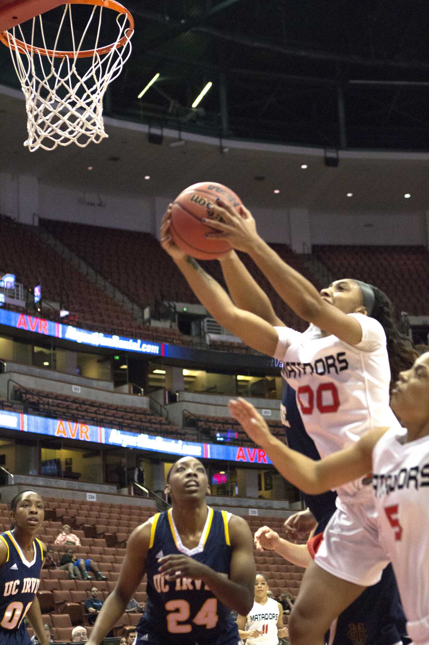 relationship 8 month problems last Irvine devours place Basketball: UC Womenâ€™s CSUN