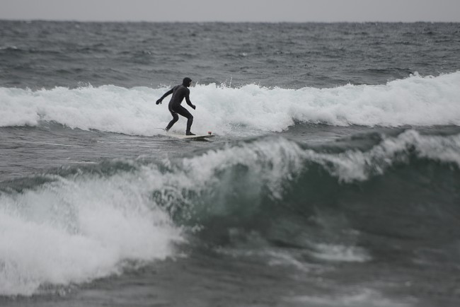 Cold-weather surfing at Stoney Point