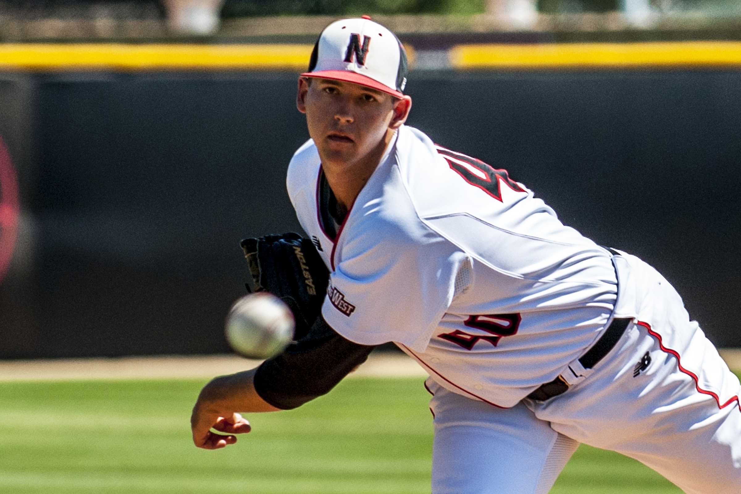 Senior+starting+pitcher+Jerry+Keel+controlled+the+game+as+he+garnered+his+fourth+win+of+the+season+against+Big+West+powerhouse+CSU+Fullerton%2C+Sat%2C+Mar.+28+at+Matador+Field.+%28Photo+Credit%3A+BHEphotos%29