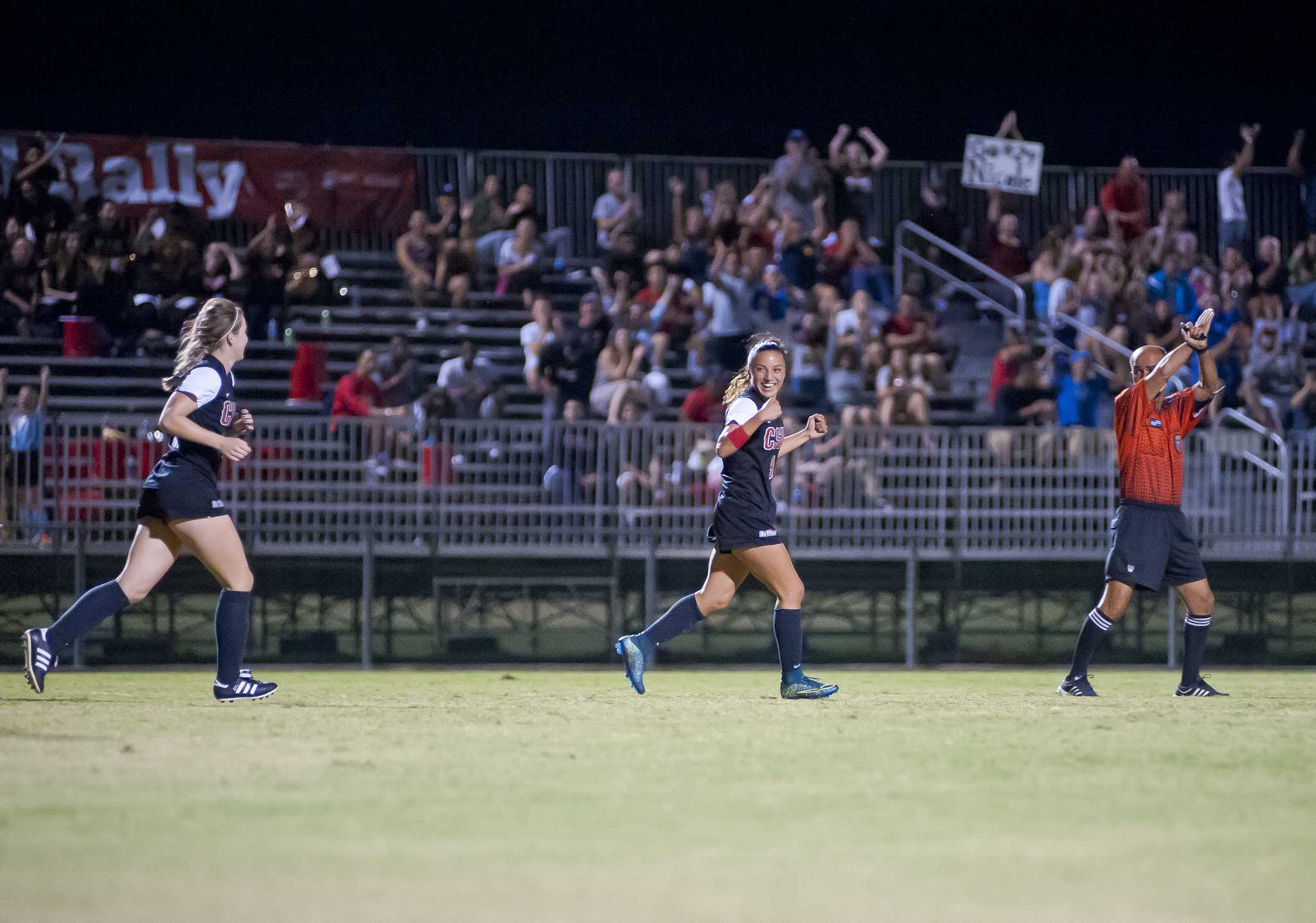 Sophomore+forward+Cynthia+Sanchez+was+a+terror+for+opposing+defenses%2C+notching+25+points+with+11+goals.+Photo+credit%3A+David+Hawkins