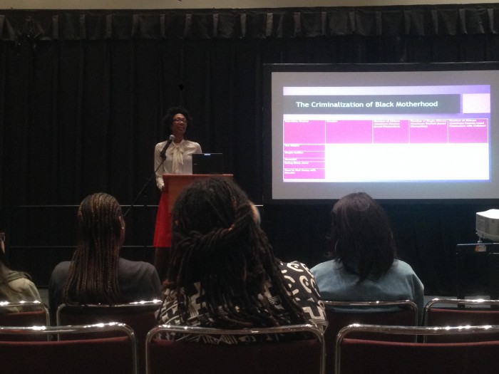 Dr. Marquita Gammage lectures on the representation on Black Women in Media. (Sunshine Chatman/The Sundial) Photo credit: Sunshine Chatman