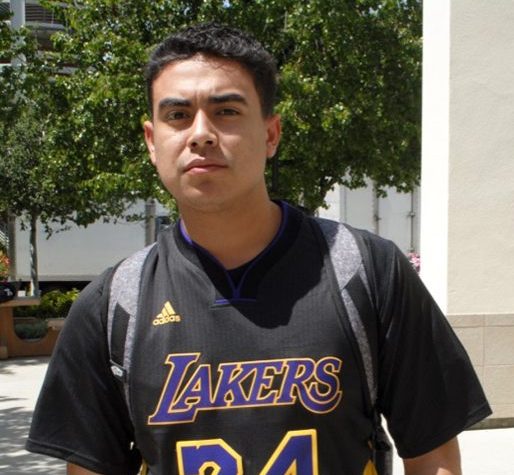 Student wears Lakers jersey