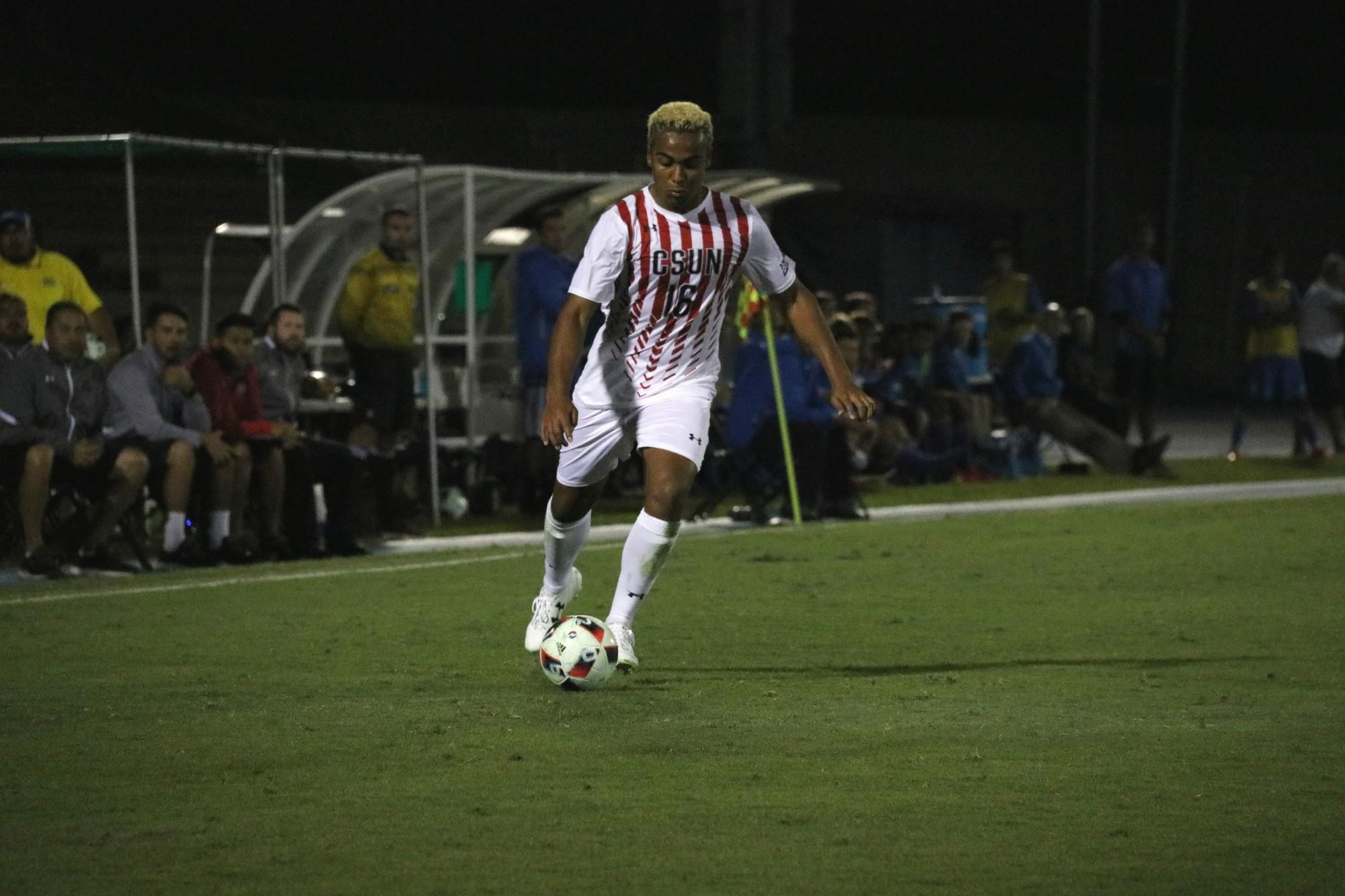 CSUN student takes control of the ball