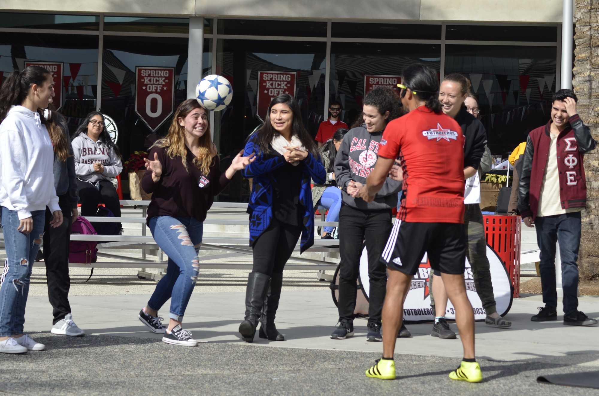 Spring semester kicks off with spirit at the USU Daily Sundial