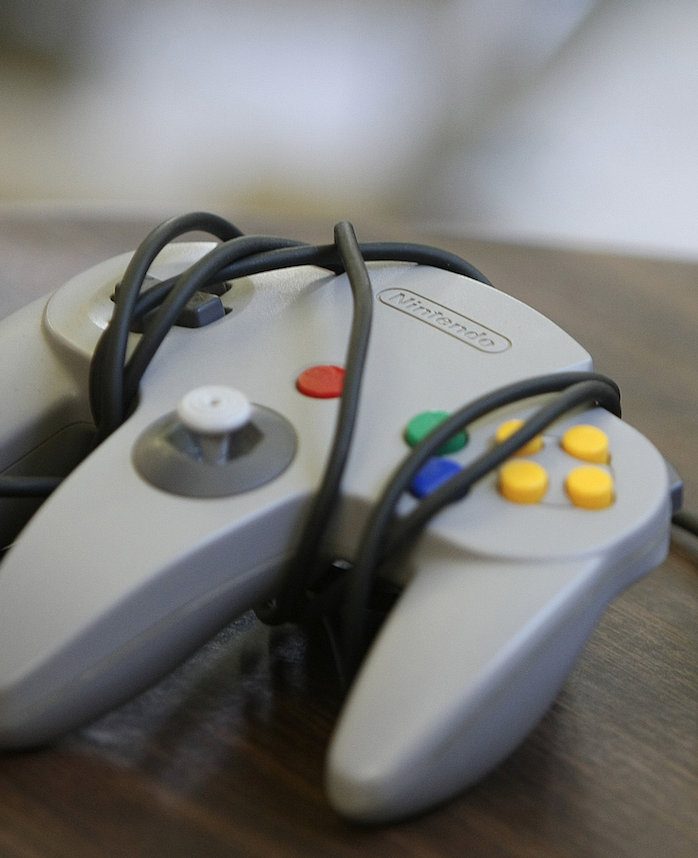 grey Nintendo controller