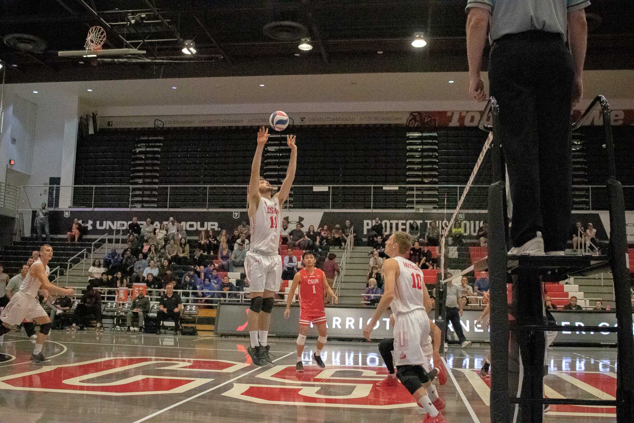 Men’s volleyball drops sixth straight conference game – Daily Sundial