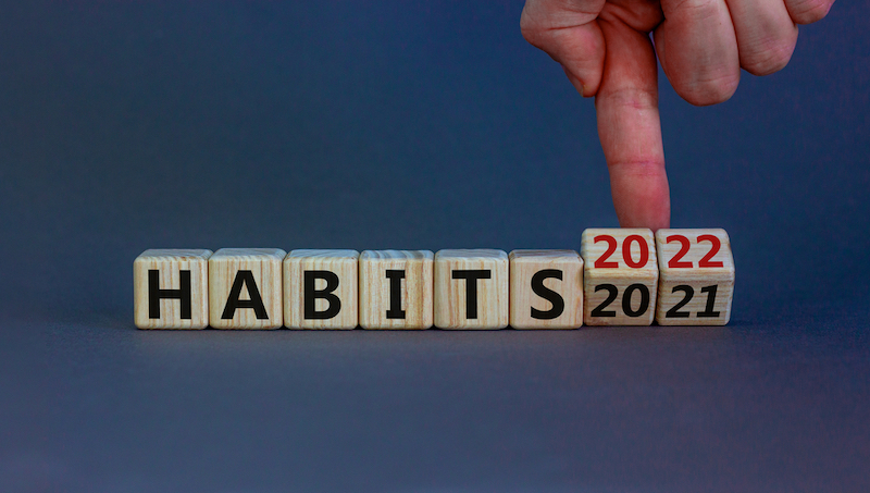 2022+habits+and+new+year+symbol