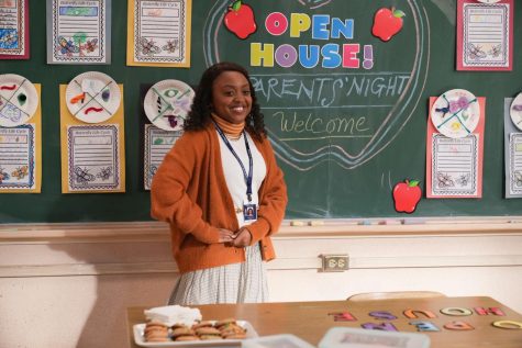 It’s Open House night at Abbott Elementary, and while Janine prepares to meet her struggling student’s mother, the rest of the faculty uses the time to relax.