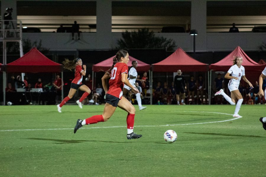 Cindy Arteaga, 10, leads the Matadors on a counter attack against USC in Northridge, Calif., on Thursday, Sept. 8, 2022.
