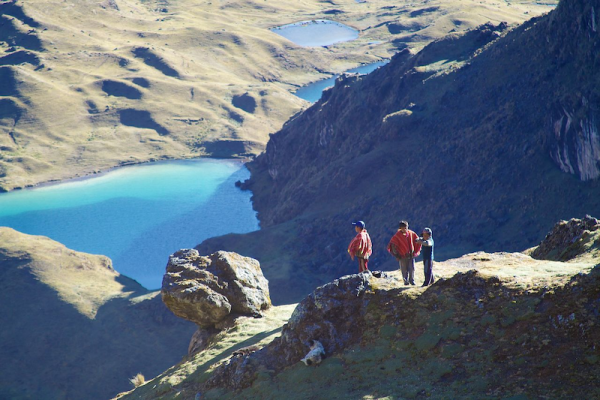 The perfect route for a student trek: Ultimate lares trek