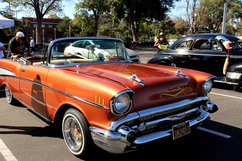 The San Fernando Valley lowrider community shows their pride at La Pachanga