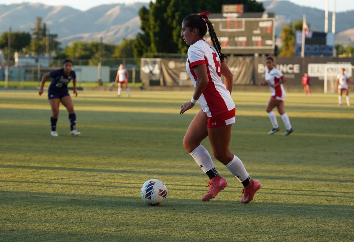 CSUN forward Yazmin Azar dribbled the ball during a game against UC Davis at Matador Field on Oct. 19, 2025.