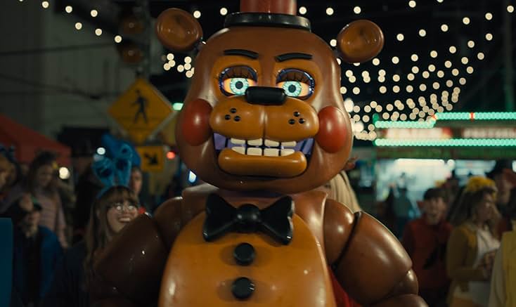 Kellen Goff as Toy Freddy in the film "Five Fights at Freddy's 2." ©
 Universal Pictures