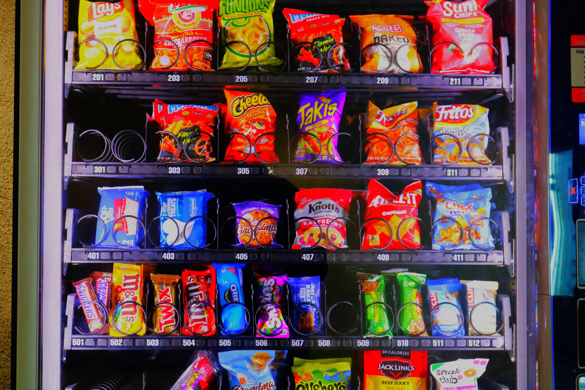 Limited late-night dining and rising food costs challenge CSUN students ...