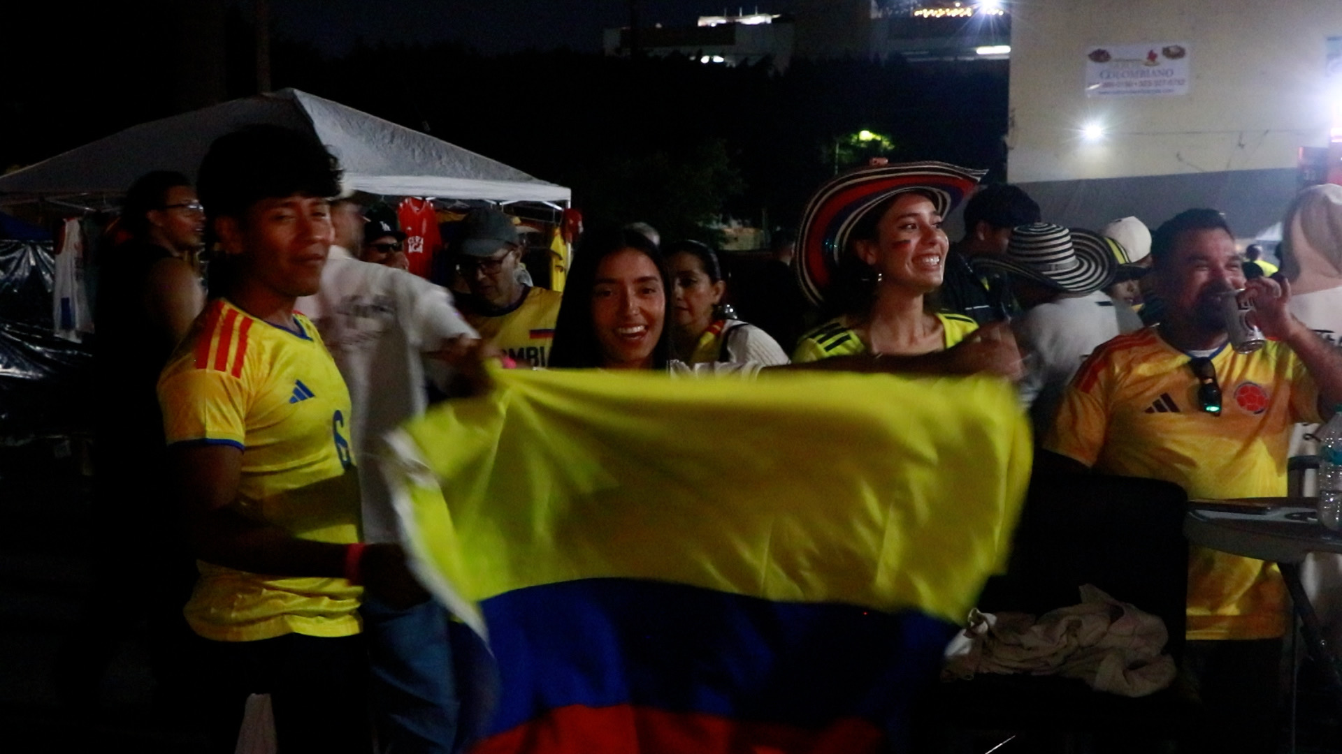 Sabor Colombiano hosts Colombian soccer fans during World Cup